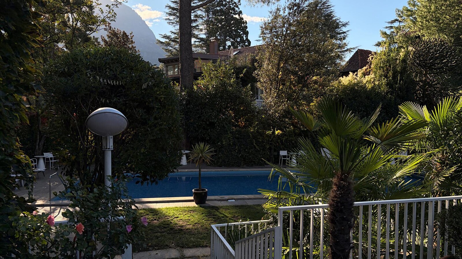 Poolfront Apartment